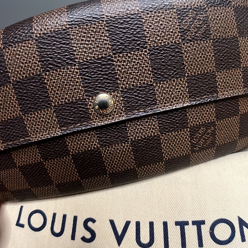 Louis Vuitton Wallet - Damier - Picture 6 of 17